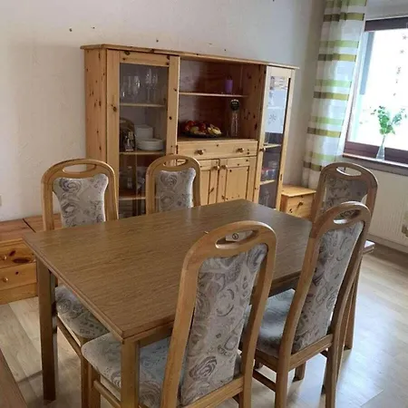 In With Swimming Pool * Фарель